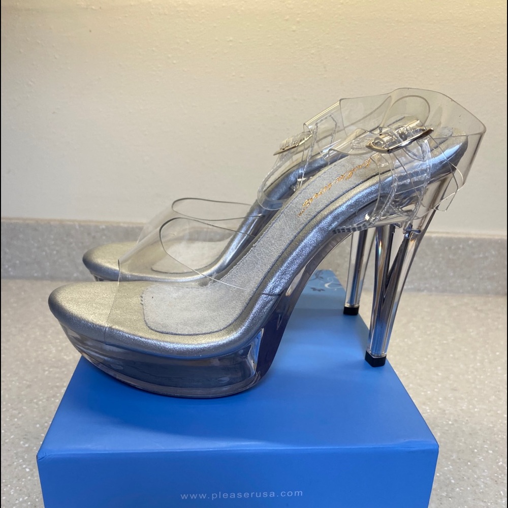 NEW FABULOUS SEXY CLEAR HEELS SIZE 8